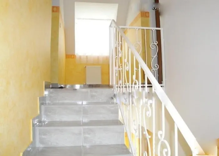 Porat House