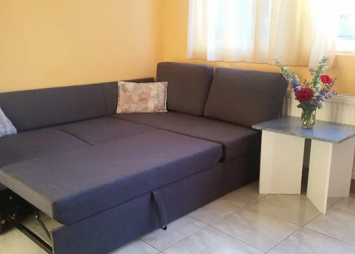 Porat House